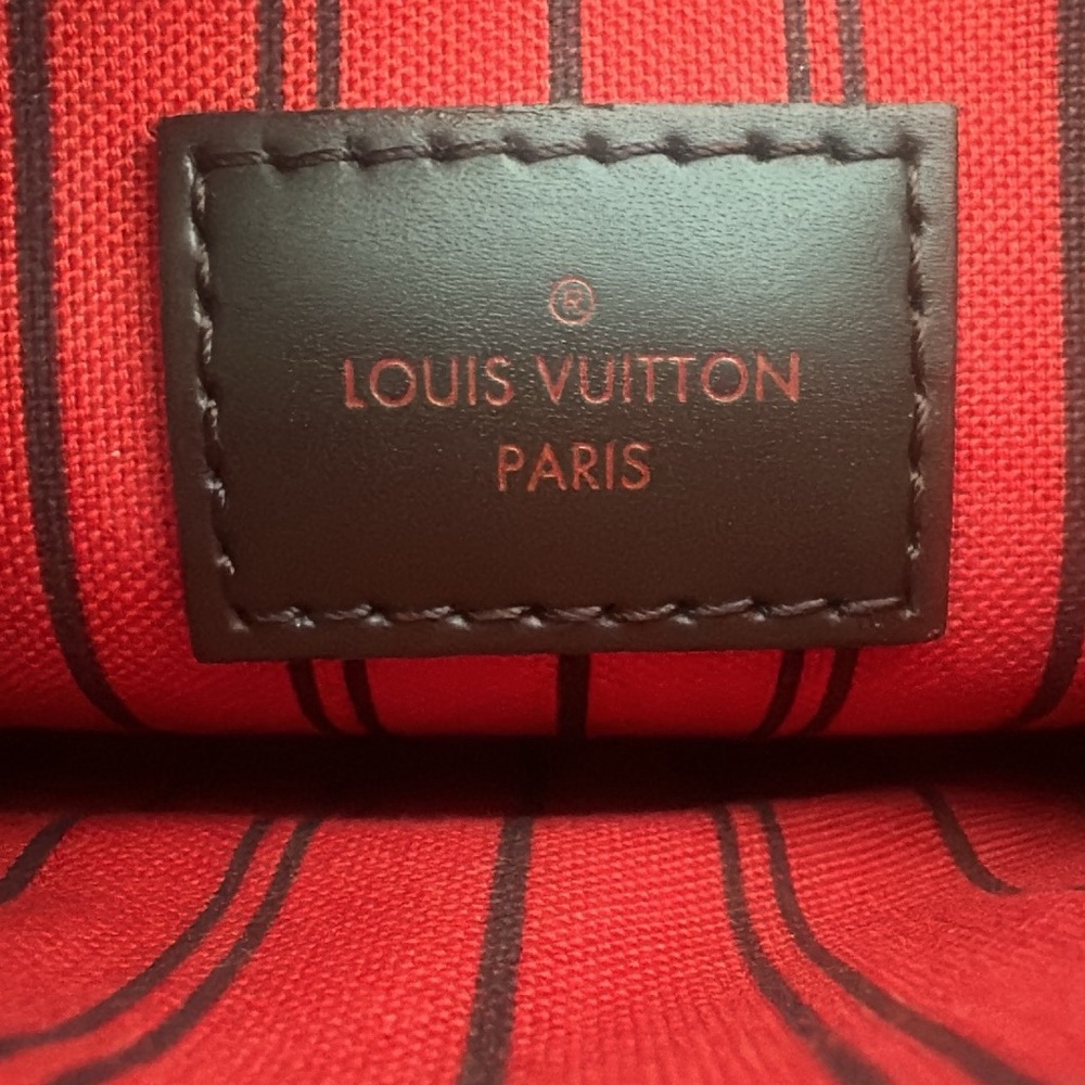 Authentic Louis Vuitton Damier Ebene Pouch - Picture 6 of 11